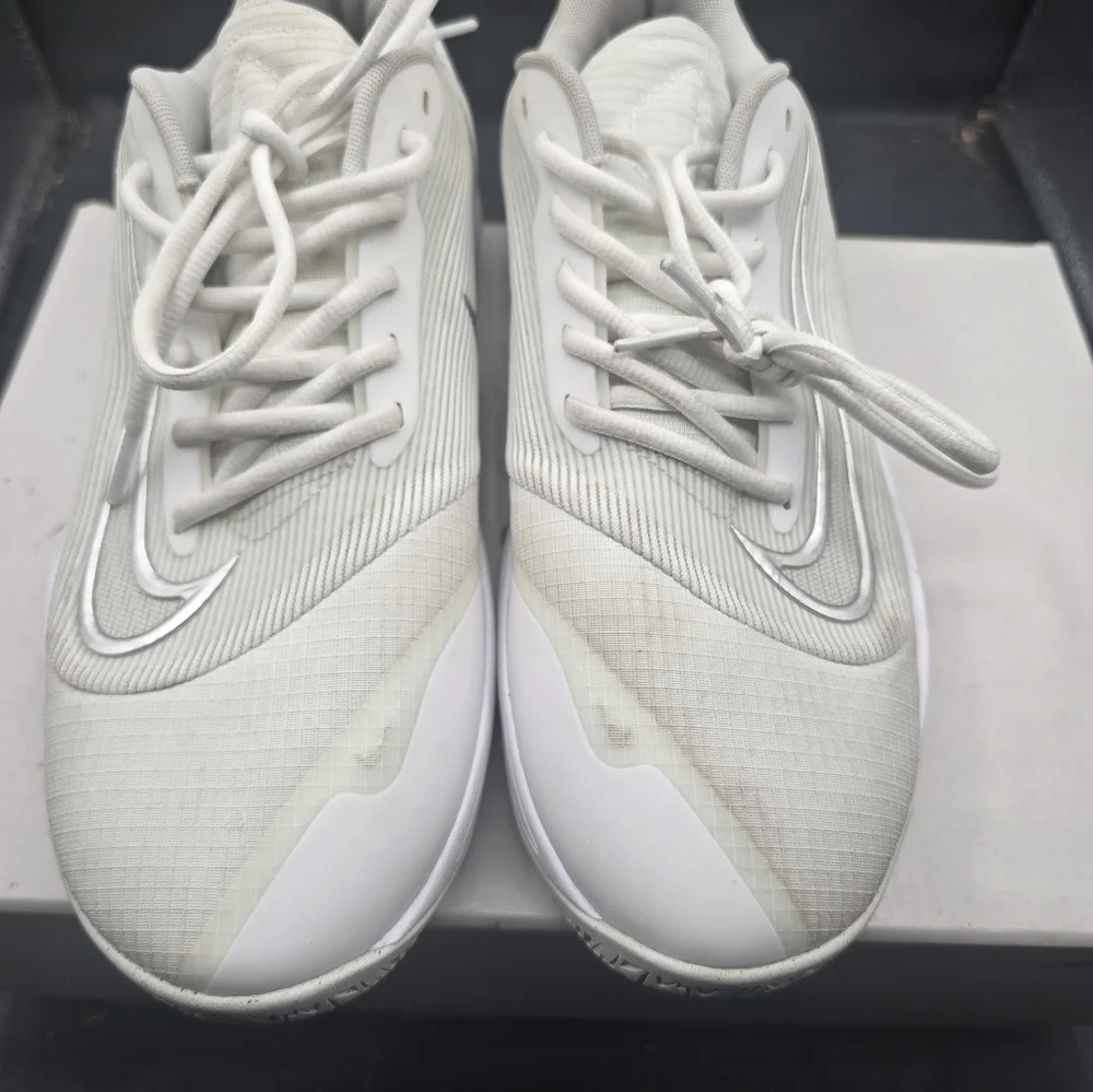 Nike‎ White Mesh Sneakers